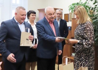 Zdjęcie artykułu PRACODAWCY OTRZYMALI PIENIĄDZE NA WYPOSAŻENIE NOWYCH STANOWISK PRACY